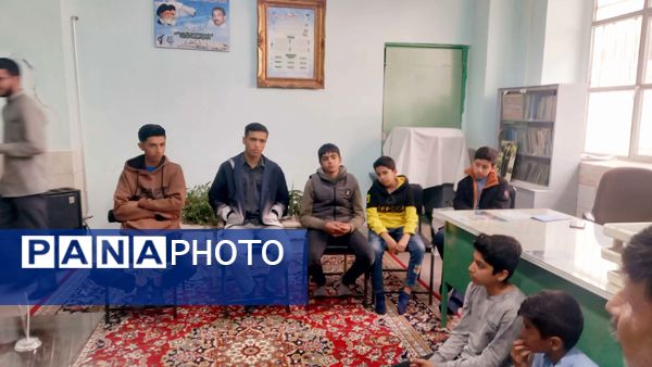 برگزاری جلسه فرمانده واحد‌های بسیج دانش‌آموزی در شهرستان خلیل‌آباد 