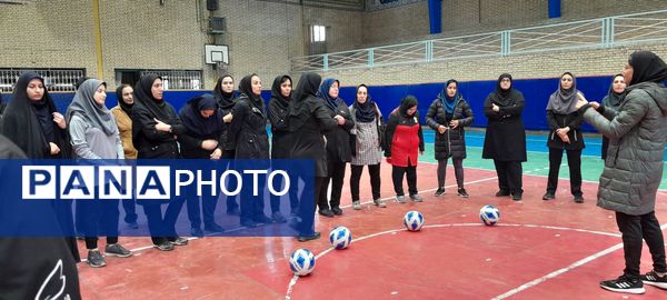 اختتامیه دوره توانمندسازی معلمان تربیت‌بدنی در شهرستان ملارد