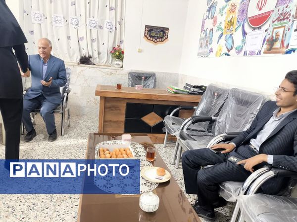 بازدید معاون پرورشی و کارشناس فرهنگی اداره آموزش پرورش  کاشمر از دبستان شهید پسندیده فدافن