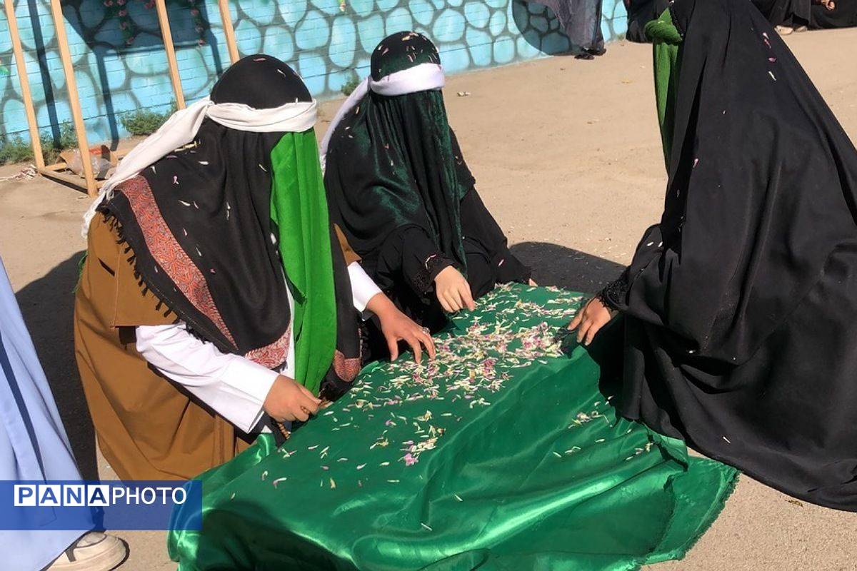 عطر حریم رضوی و جلوه‌ی عشق علوی در مدرسه امان‌الهی اسلامشهر پیچید