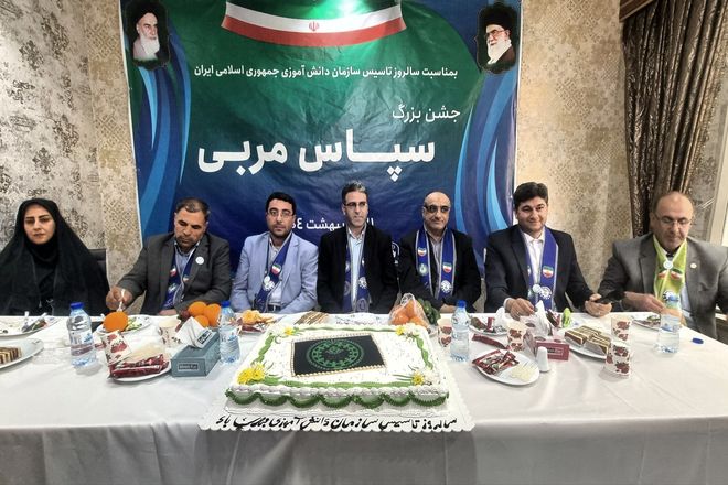 تجارب و دستاوردها در دیدار رؤسای ادوار سازمان دانش‌آموزی آذربایجان شرقی