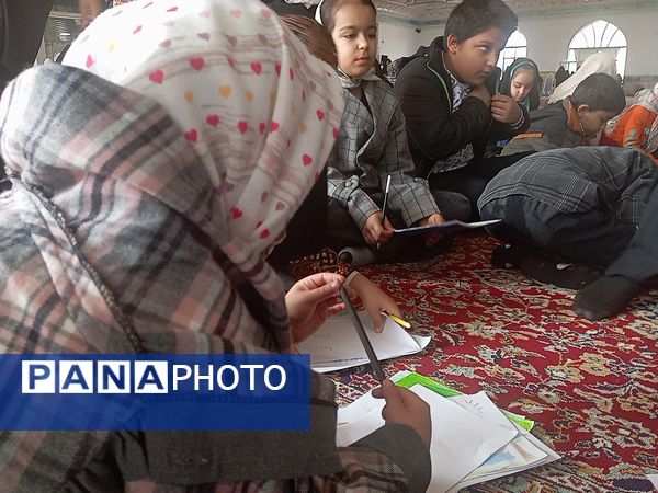 غرفه کودک در نمازجمعه کاشمر