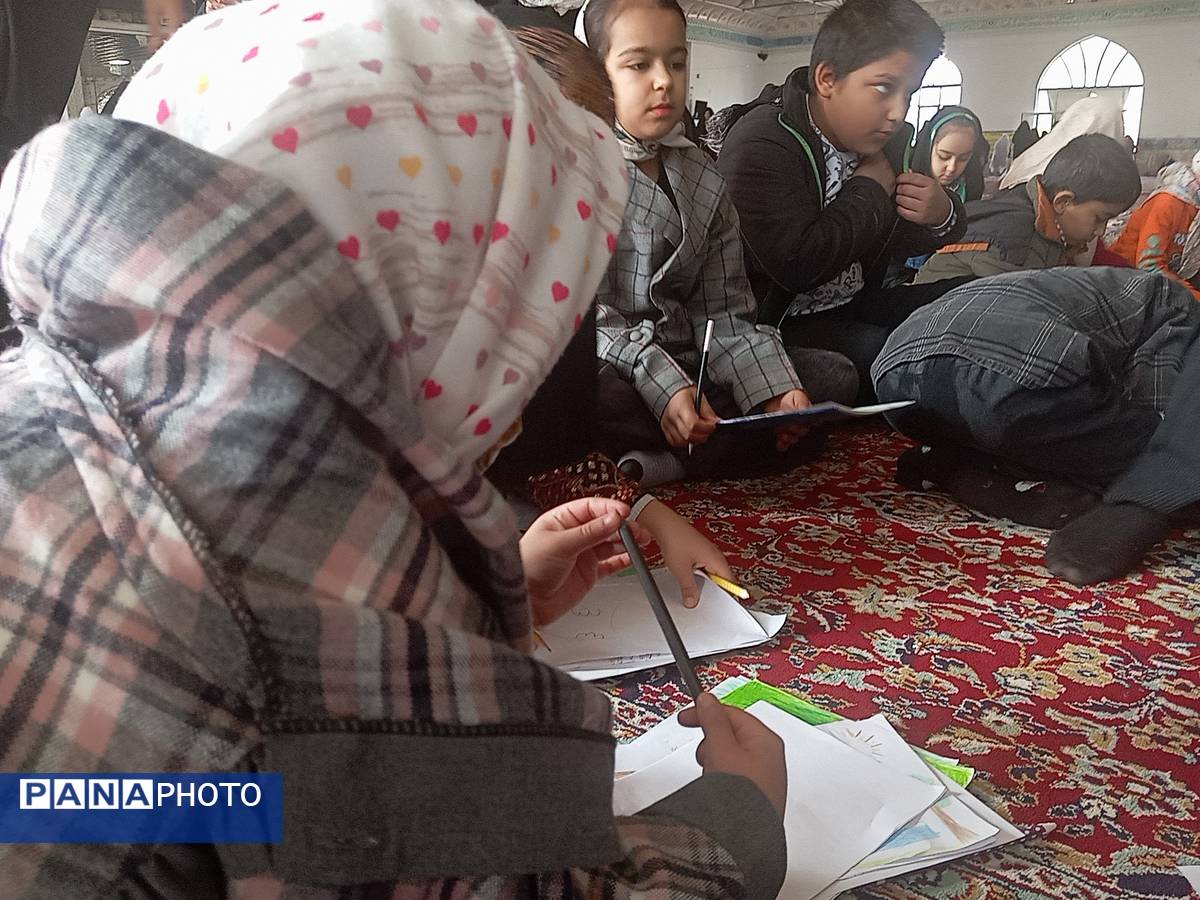 غرفه کودک در نمازجمعه کاشمر