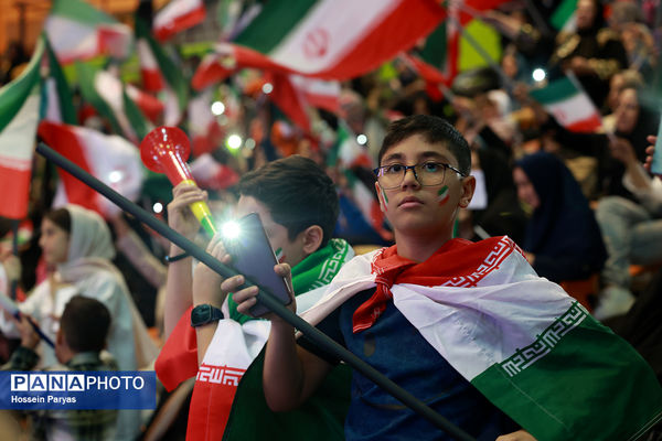 جشن قهرمانی تیم‌های ملی کشتی آزاد و فرنگی ایران