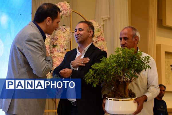 برگزاری مراسم گرامیداشت مقام معلم در بهارستان‌دو