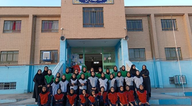 جوانه‌های استعداد و نشاط در المپیاد ورزشی دبیرستان امام علی(ع) ورامین