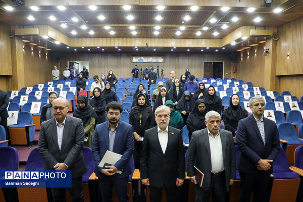 نشست خبری وزیر علوم، تحقیقات و فناوری