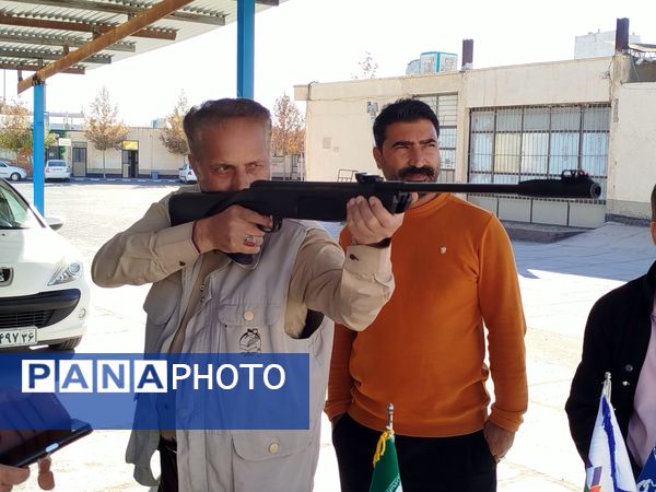 مسابقه تیر اندازی کارکنان اداره آموزش و پرورش کاشمر