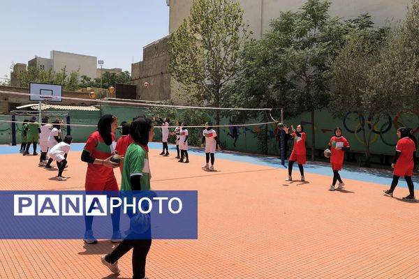 آیین افتتاحیه «طرح شهید سلیمانی» در دبیرستان عرفان ناحیه دو شهرری 