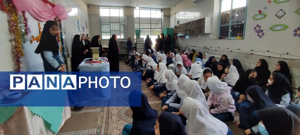 جشن ولادت حضرت فاطمه زهرا (س) و روز مادر در دبستان شهید احمد خاقانی شهرستان شیروان