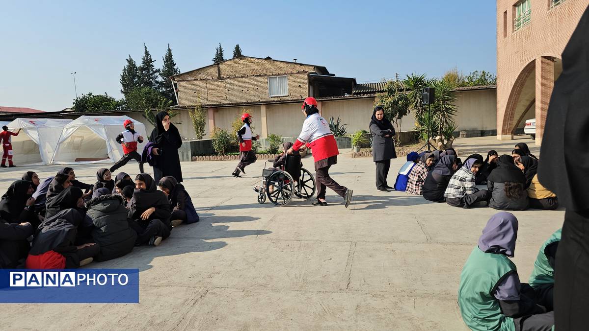 برگزاری مراسم متمرکز مانور زلزله و ایمنی مدارس در سرخنکلاته