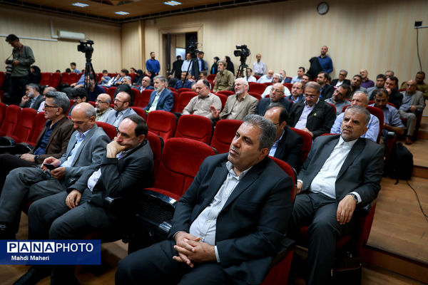 چهل و پنجمین سالگرد هفته دفاع مقدس با حضور وزیر آموزش و پرورش