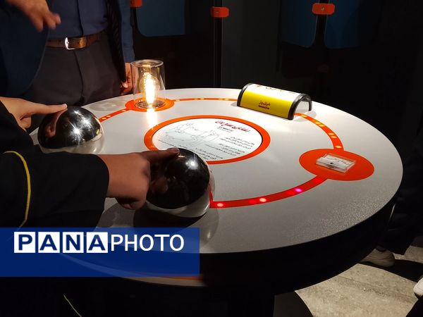 بازدید علمی و تفریحی دانش‌آموزان مدرسه فرزانگان 5 ساوجبلاغ از پارک علم و فناوری تهران