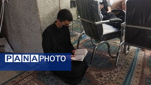  تفریح و مطالعه در دل اعتکاف