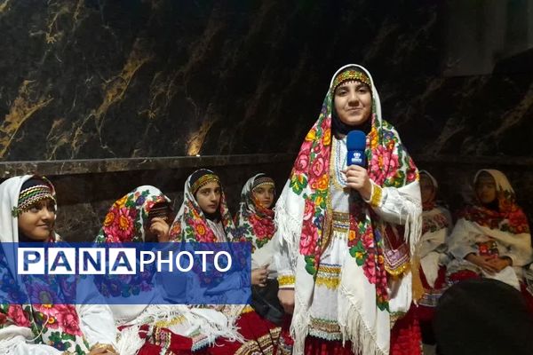 جشنواره فرهنگی هنری در بخش آوایی، تک نوازی، سرود و نقالی در ناحیه 7 مشهد