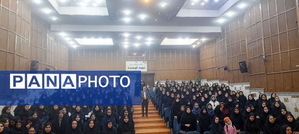 سومین روز اختتامیه استانی چهل‌وسومین جشنواره فرهنگی و هنری «فردا» در کانون شهید فهمیده کرج