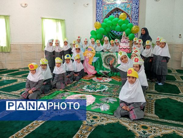 جشن قرآن در دبستان دخترانه نرجس یک 