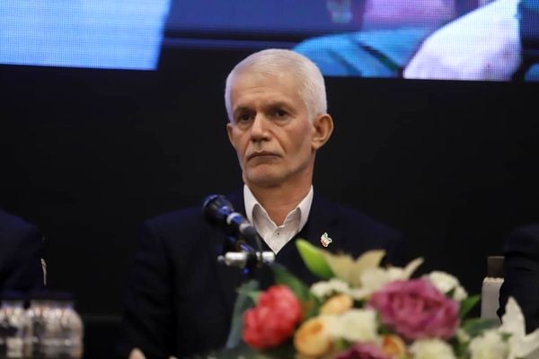 اسبقیان: قلعه نویی در جام جهانی بر روی نیمکت تیم ملی می‌نشیند/ با عمل حامی تیم ملی باشیم