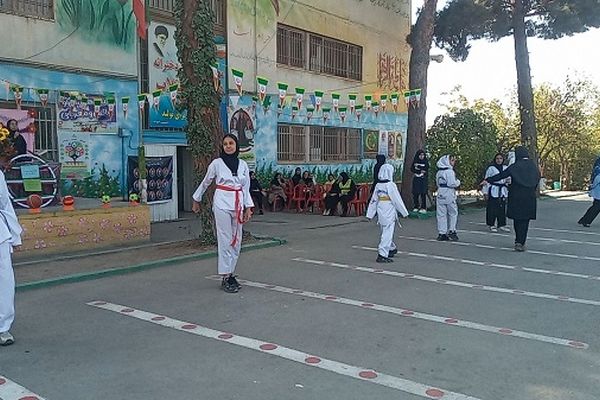  المپیاد ورزشی دبستان لاله‌های انقلاب به یاد ماندنی شد