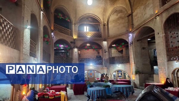 یلدا، بهانه‌ای برای گردهمایی در کنار اصالت ایرانی 