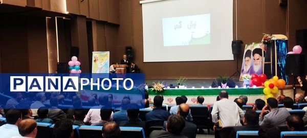 گرامیداشت روز معلم با حضور معاون وزیر در لردگان