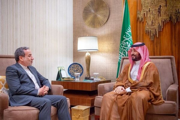 دیدار عراقچی با محمد بن سلمان