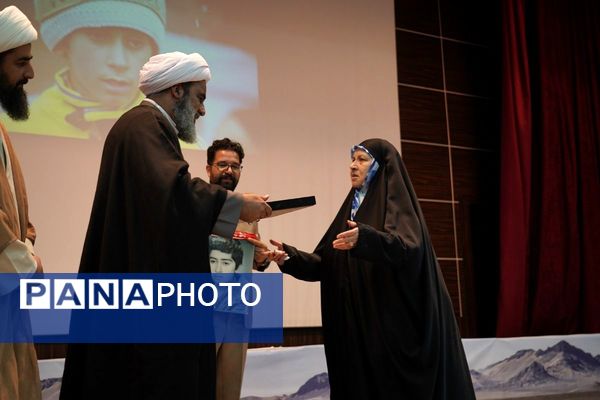 پنجمین جشنواره سرود مقاومت در ملارد 