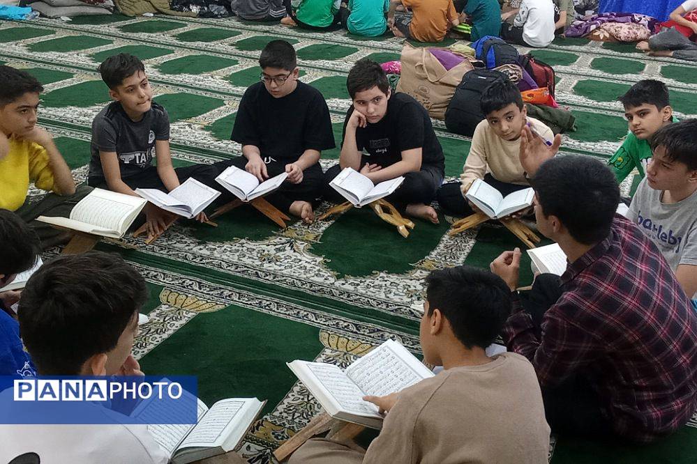 مراسم اعتکاف دانش‌آموزی در بهارستان‌۲ آغاز یک سفر معنوی