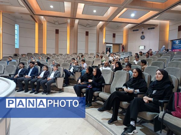 همایش «مسیر طلایی» برای ترسیم افق جهانی دانش‌آموزان در مشهد