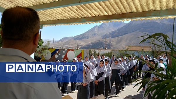 ویژه برنامه هفته آتش‌نشانی؛در دبیرستان اندیشه نفیس فیروزکوه