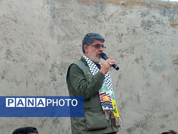 کاروان‌ دانش‌آموزی دختران در راهیان نور یادمان شهدای شلمچه