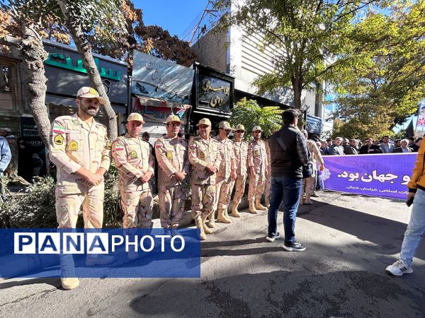 راهپیمایی ۱۳ آبان مدرسه شهید رجایی یک بجنورد