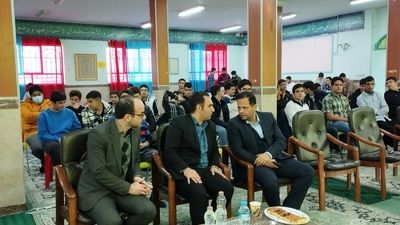 هفته پژوهش و فناوری در مدرسه نمونه دولتی دکتر هشترودی ملارد