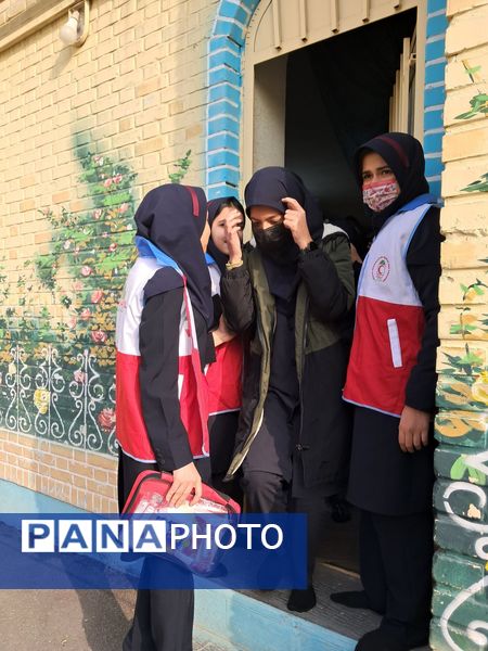 مانور زلزله در دبیرستان مهدی خدابنده