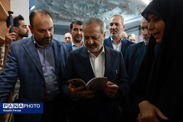 بازدید وزیر آموزش و پرورش از سی‌وششمین نمایشگاه بین‌المللی کتاب تهران 