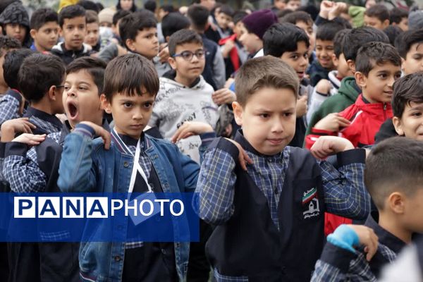 صبحگاه دانش در دبستان خیراندیشان گرگان