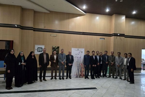 از دانش‌آموزان برتر جشنواره چله چارانه تجلیل شد