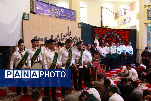 حضور خادمان رضوی در اعتکاف دانش‌آموزی فهرج