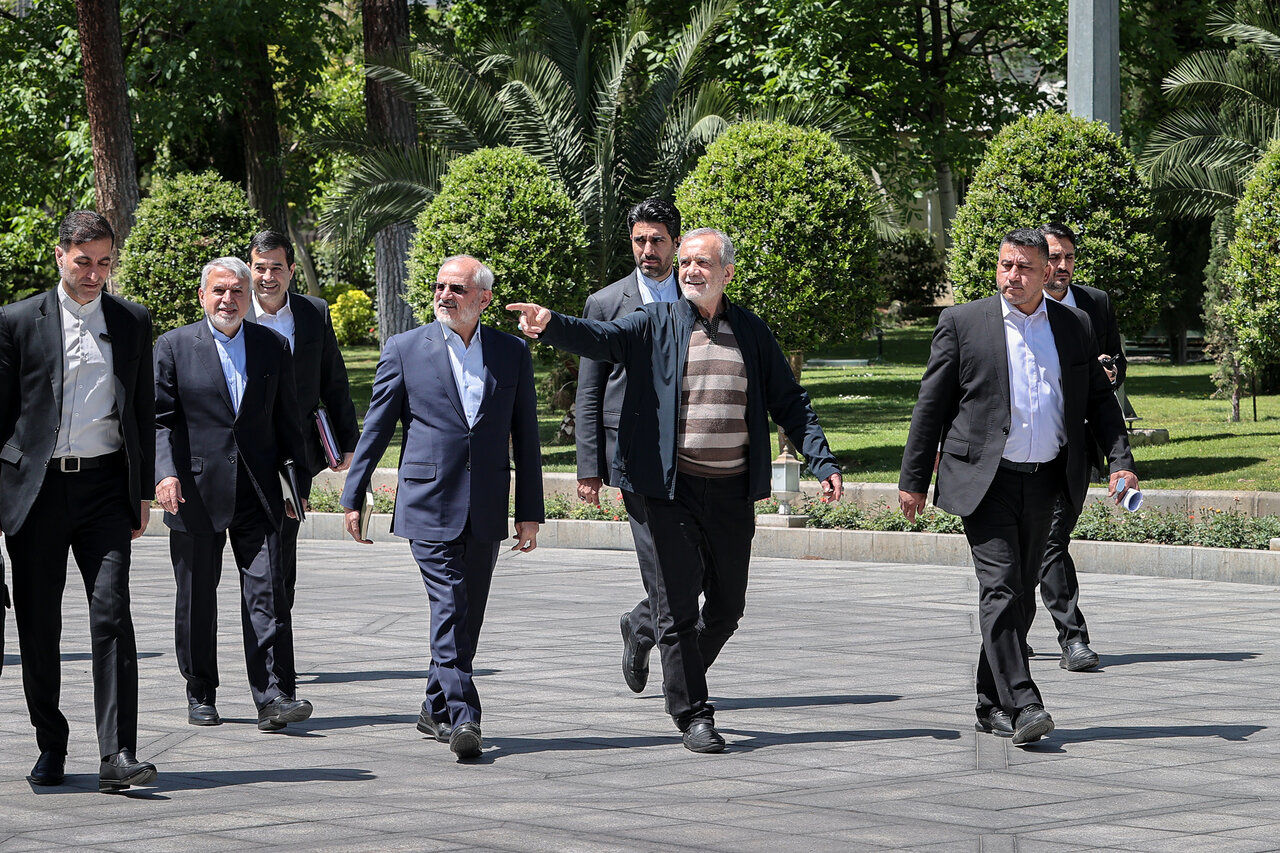 پزشکیان: ترتیبی خواهیم داد تا در جلسهای با خبرنگاران گفتوگو کنیم