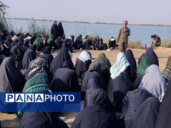 اعزام آخرین گروه از دختران دانش‌آموز ناحیه یک قم به اردوی راهیان نور