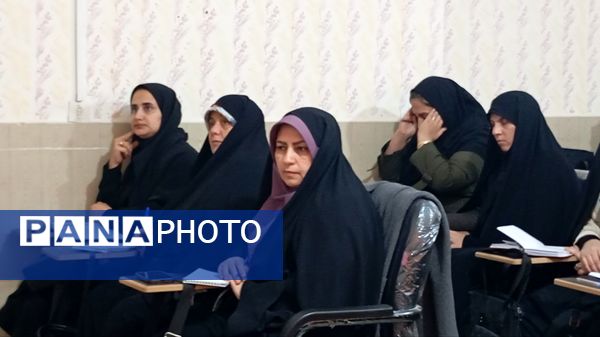 کارگاه آموزشی کمک‌های اولیه سازمان دانش‌آموزی ناحیه 2 کرج 