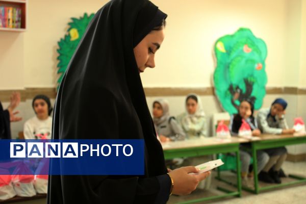 بازدید از مدرسه سعادت جهت برسی وضعیت ایمنی و بهداشت  براساس اصول آیین نامه بهداشت محیط مدارس