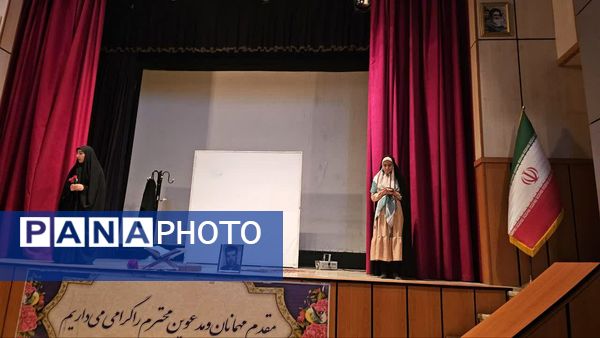اجرای نمایش «حسین بابای قهرمان ما » در کانون پرورش فکری کودکان و نوجوانان البرز