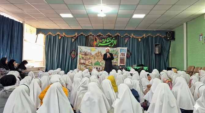 پرده خوانی زندگی حضرت زهرا (س) در دبستان دخترانه هادی ۳ 