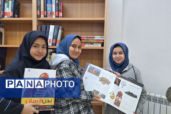  بازدید مدرسه نرگس پردیس از کتابخانه شیخ بهایی