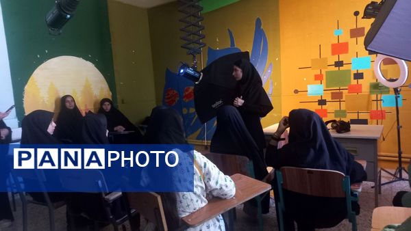 برگزاری هفته دوم دوره آموزشی فصل رویش در هنرستان ثمین