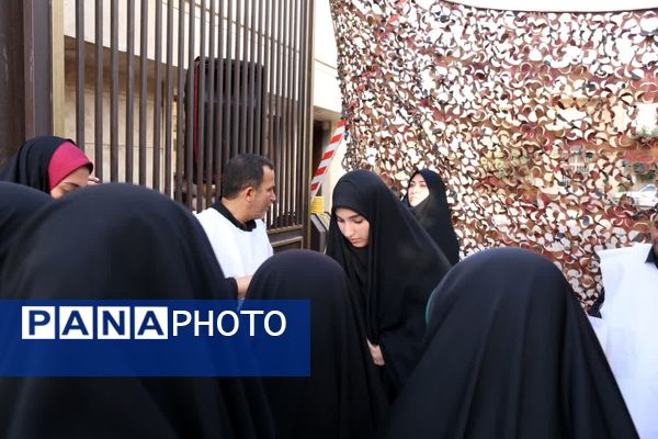 اعلام انزجار مردم قم از یاوه گویی‌های استکبار جهانی با راهپیمایی «عهد خون»
