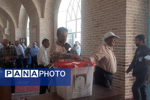 دور دوم انتخابات ریاست جمهوری در نیشابور