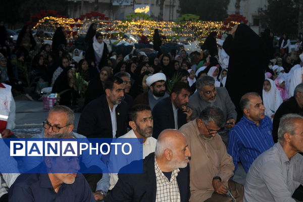مهمانان ماه خدا اجتماع بزرگ دانش‌آموزان بوشهری 