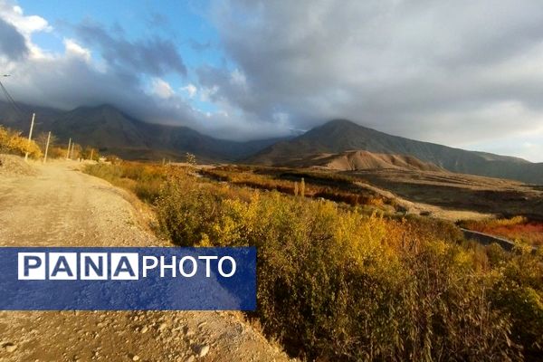 تصاویر زیبا از پاییز رنگارنگ در شهر دار السادات بار نیشابور 